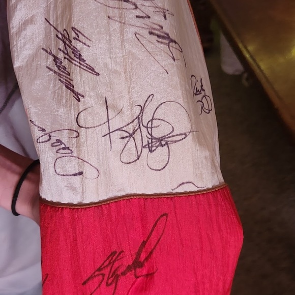 LARGE AUTOGRAPHED NASCAR WINDBREAKER FROM 492 lap Goodwrench race 95 - Picture 8 of 12